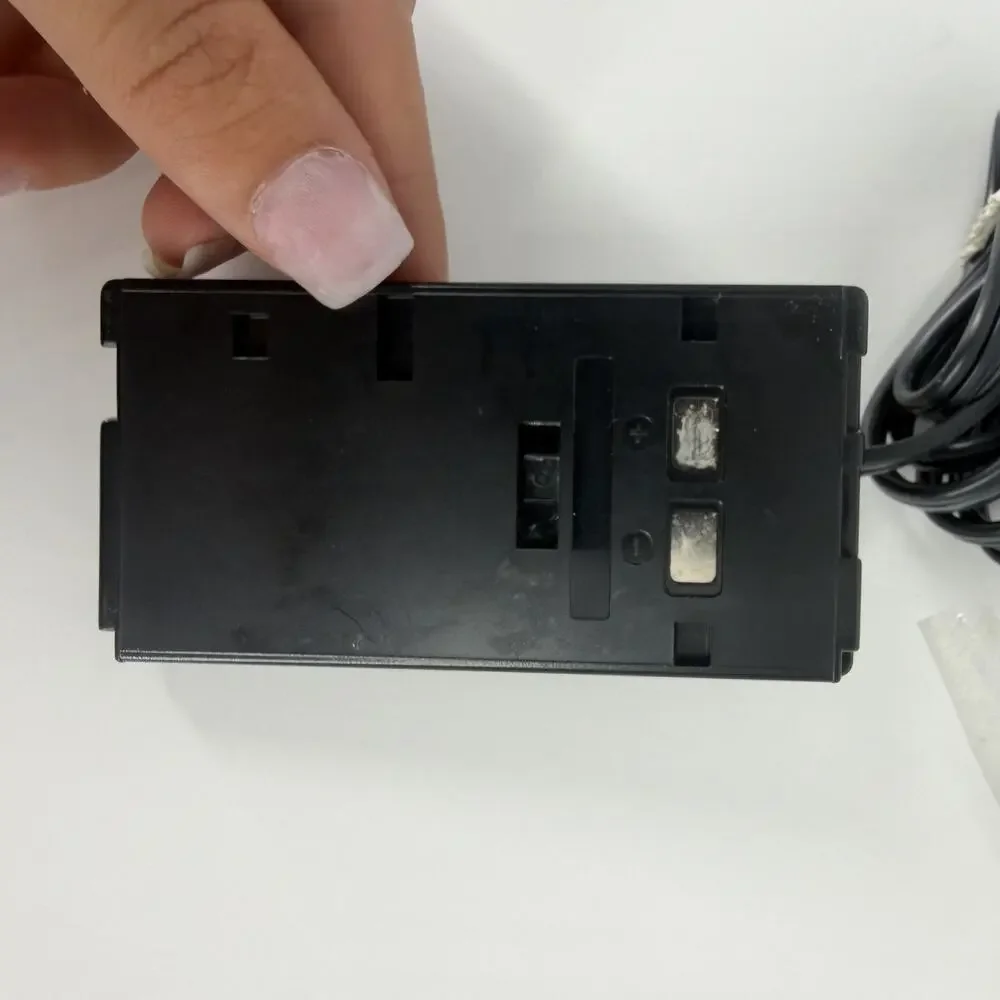 Sony AC-V16A Genuine Battery Charger Power Adapter Handy Cam Camcorder